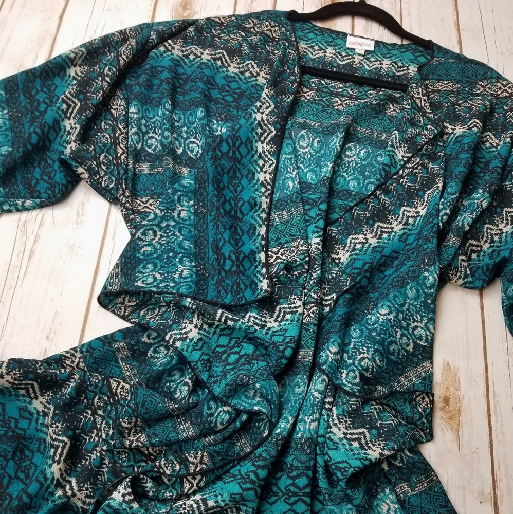 LuLaRoe Shirley